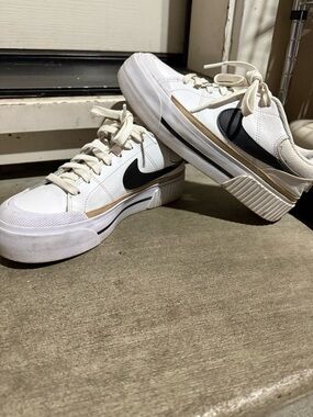 Nike Women’s White Canvas Platform Sneakers with Black Swoosh and Tan Trim